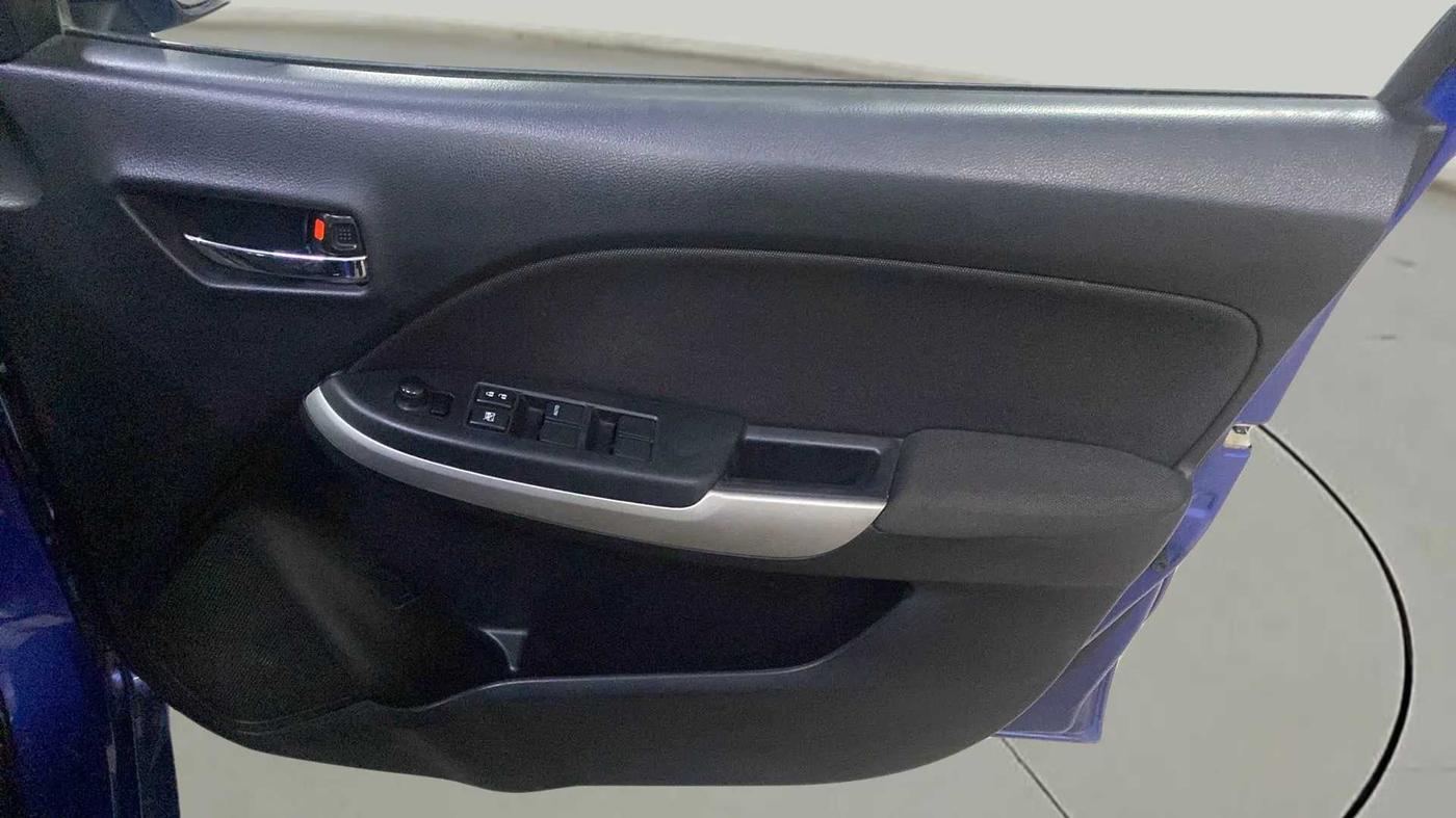 2017 Maruti Baleno DELTA DIESEL 1.3, Diesel, Manual, 17,557 km, Driver Side Door Panels Control