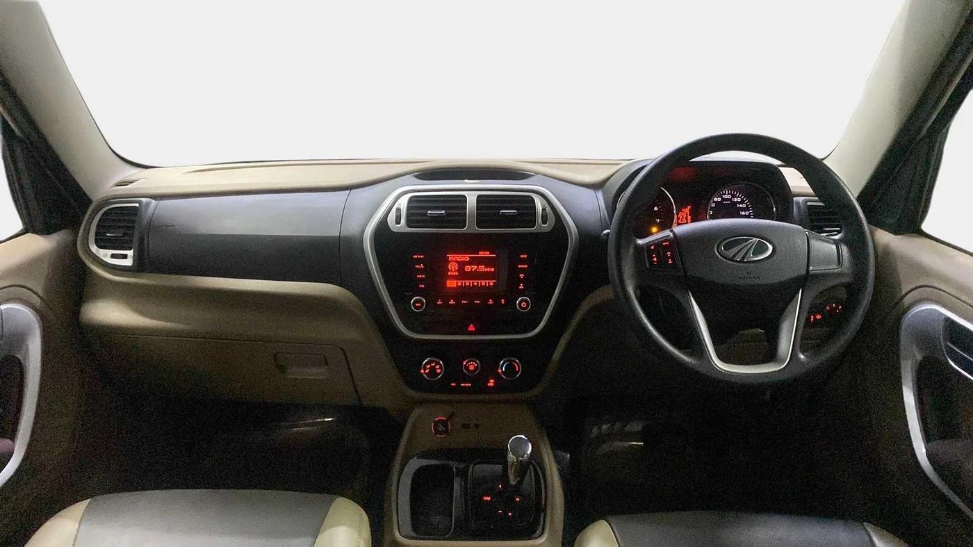2016 Mahindra TUV300 T8 AMT, Diesel, Automatic, 44,459 km, Dashboard