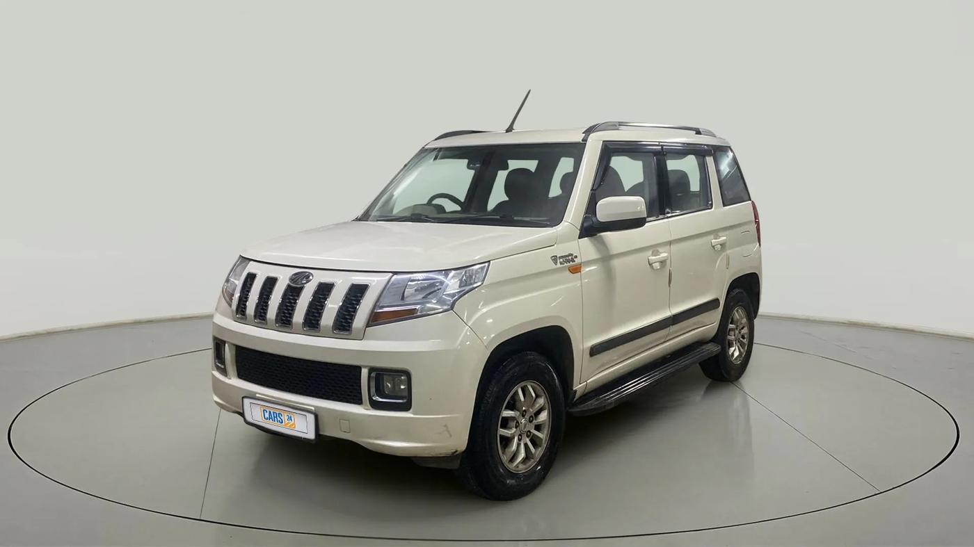 2016 Mahindra TUV300 T8 AMT, Diesel, Automatic, 44,459 km, Left Front Diagonal