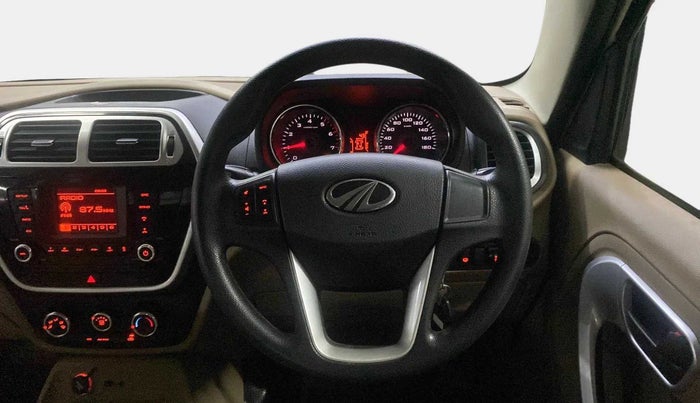 2016 Mahindra TUV300 T8 AMT, Diesel, Automatic, 44,459 km, Steering Wheel Close Up