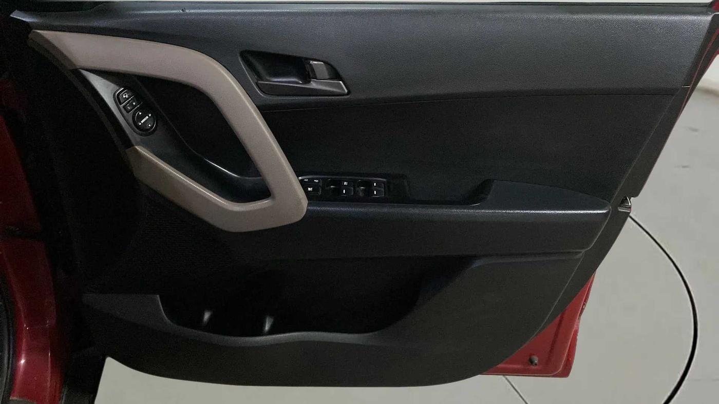 2015 Hyundai Creta SX PLUS AT 1.6 DIESEL, Diesel, Automatic, 1,12,447 km, Driver Side Door Panels Control