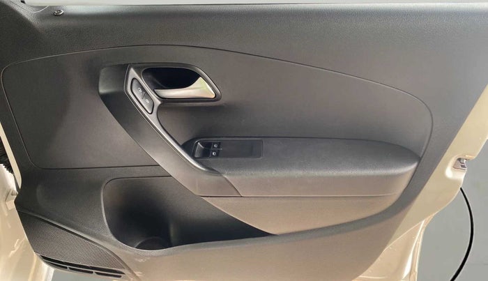 2021 Volkswagen Polo TRENDLINE 1.0L, Petrol, Manual, 33,803 km, Driver Side Door Panels Control