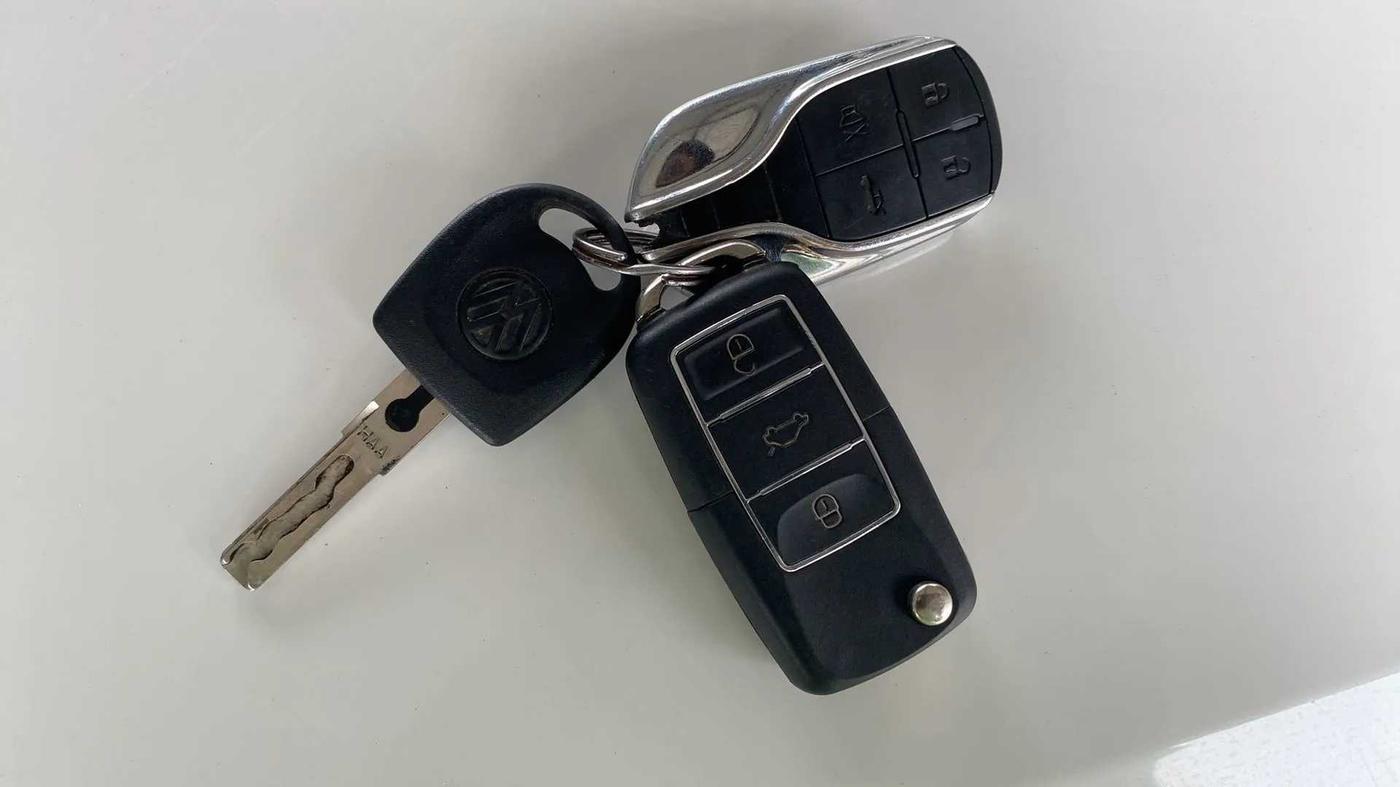2021 Volkswagen Polo TRENDLINE 1.0L, Petrol, Manual, 33,803 km, Key Close Up
