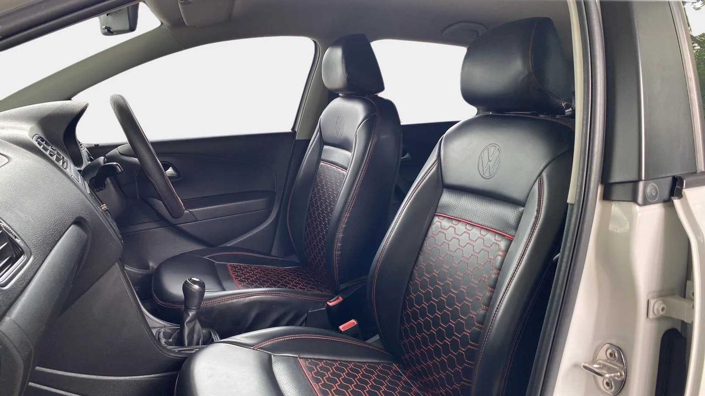 2021 Volkswagen Polo TRENDLINE 1.0L, Petrol, Manual, 33,803 km, Right Side Front Door Cabin