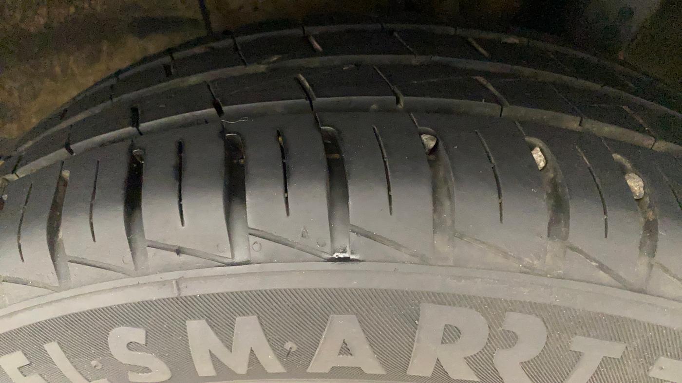 2021 Hyundai GRAND I10 NIOS SPORTZ AMT 1.2 KAPPA VTVT, Petrol, Automatic, 13,060 km, Left Rear Tyre Tread