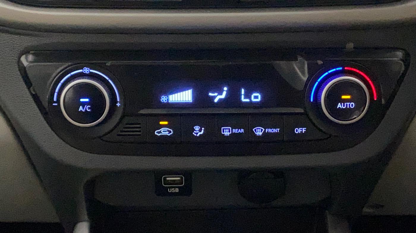 2021 Hyundai GRAND I10 NIOS SPORTZ AMT 1.2 KAPPA VTVT, Petrol, Automatic, 13,060 km, Automatic Climate Control