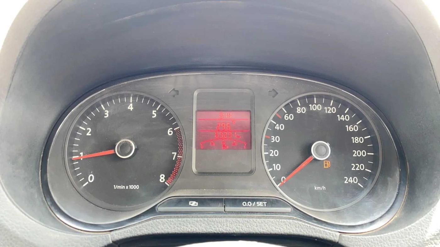 2013 Volkswagen Polo TRENDLINE 1.2L PETROL, Petrol, Manual, 63,731 km, Odometer Image