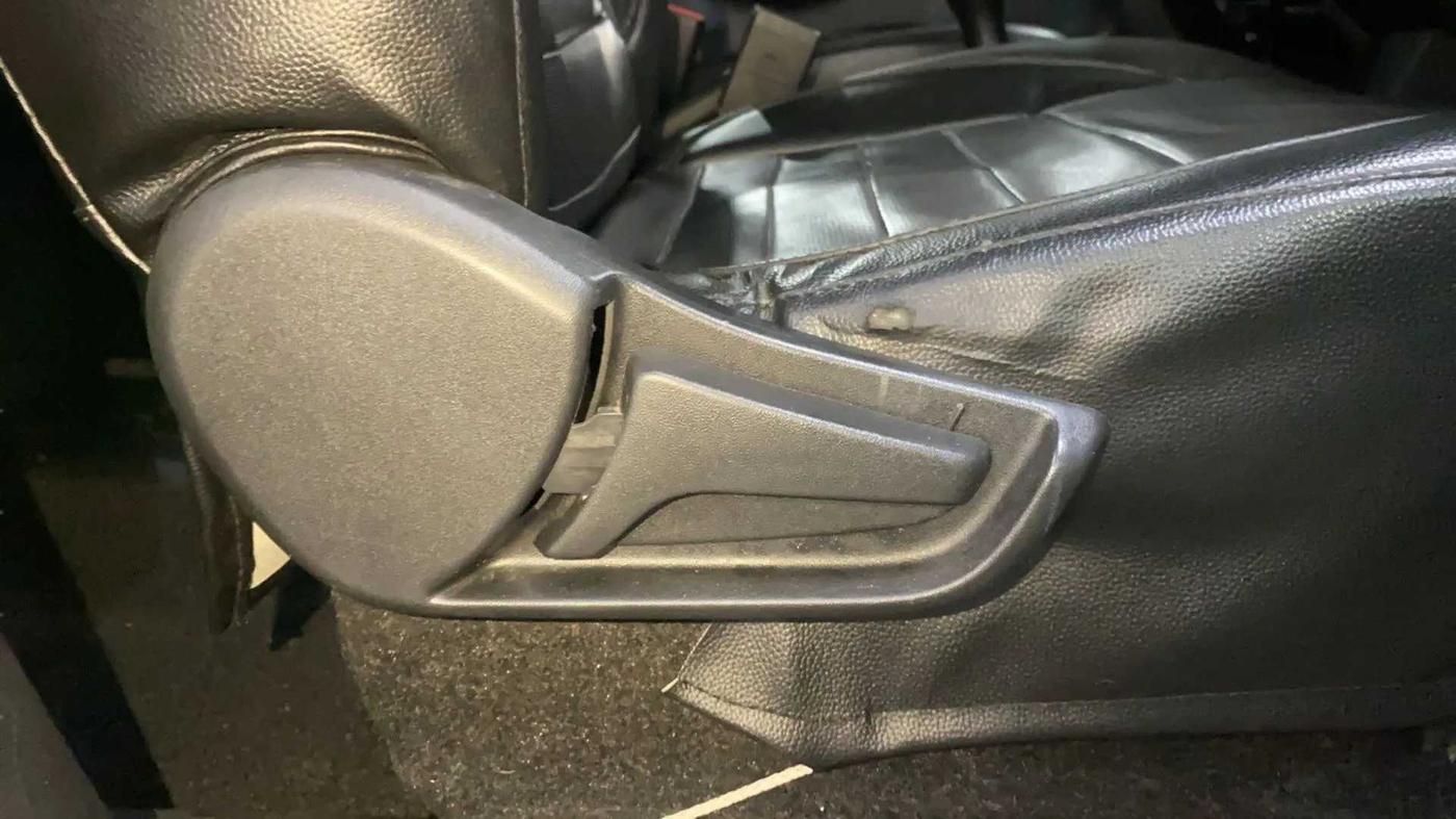 2019 Maruti S PRESSO VXI (O), Petrol, Manual, 36,253 km, Driver Side Adjustment Panel
