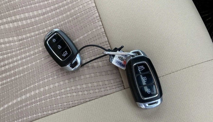 2018 Hyundai Verna 1.6 VTVT SX (O) AT, Petrol, Automatic, 96,729 km, Key Close Up