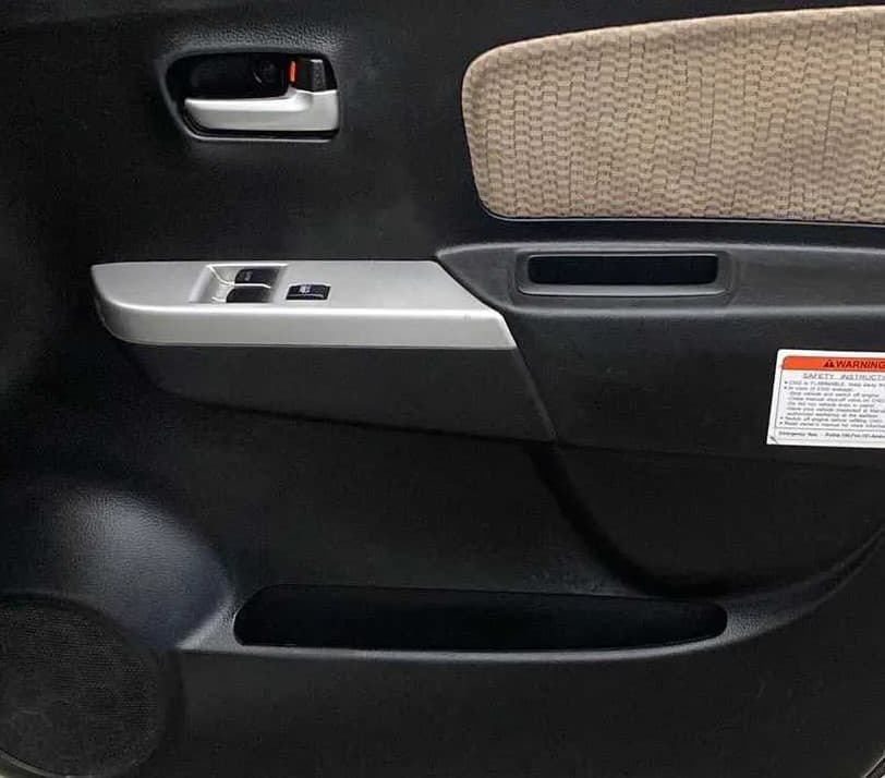 2018 Maruti Wagon R 1.0 LXI CNG, CNG, Manual, 43,895 km, Driver Side Door Panels Control