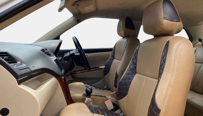 2014 Maruti Swift Dzire ZDI, Diesel, Manual, 94,115 km, Right Side Front Door Cabin