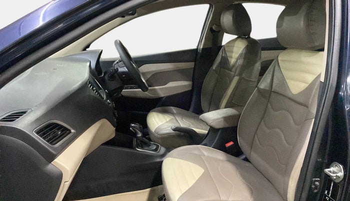 2019 Hyundai Verna 1.6 VTVT SX + AT, Petrol, Automatic, 46,976 km, Right Side Front Door Cabin