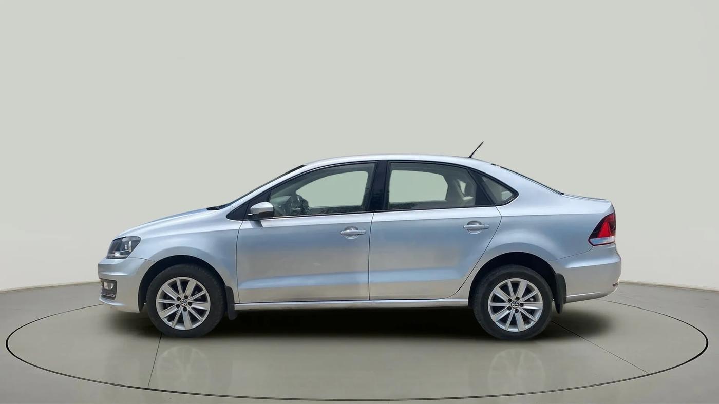 2015 Volkswagen Vento HIGHLINE 1.6 MPI, Petrol, Manual, 76,237 km, Left Side