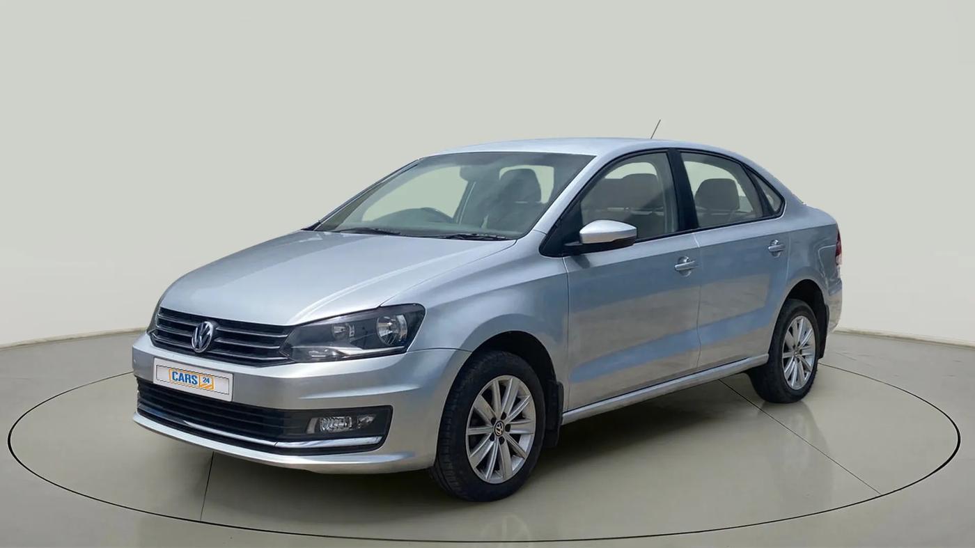 2015 Volkswagen Vento HIGHLINE 1.6 MPI, Petrol, Manual, 76,237 km, Left Front Diagonal