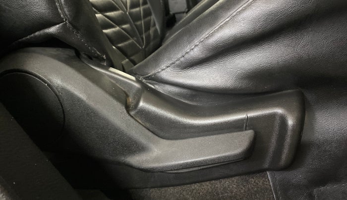 2021 Maruti Celerio VXI, Petrol, Manual, 64,628 km, Driver Side Adjustment Panel