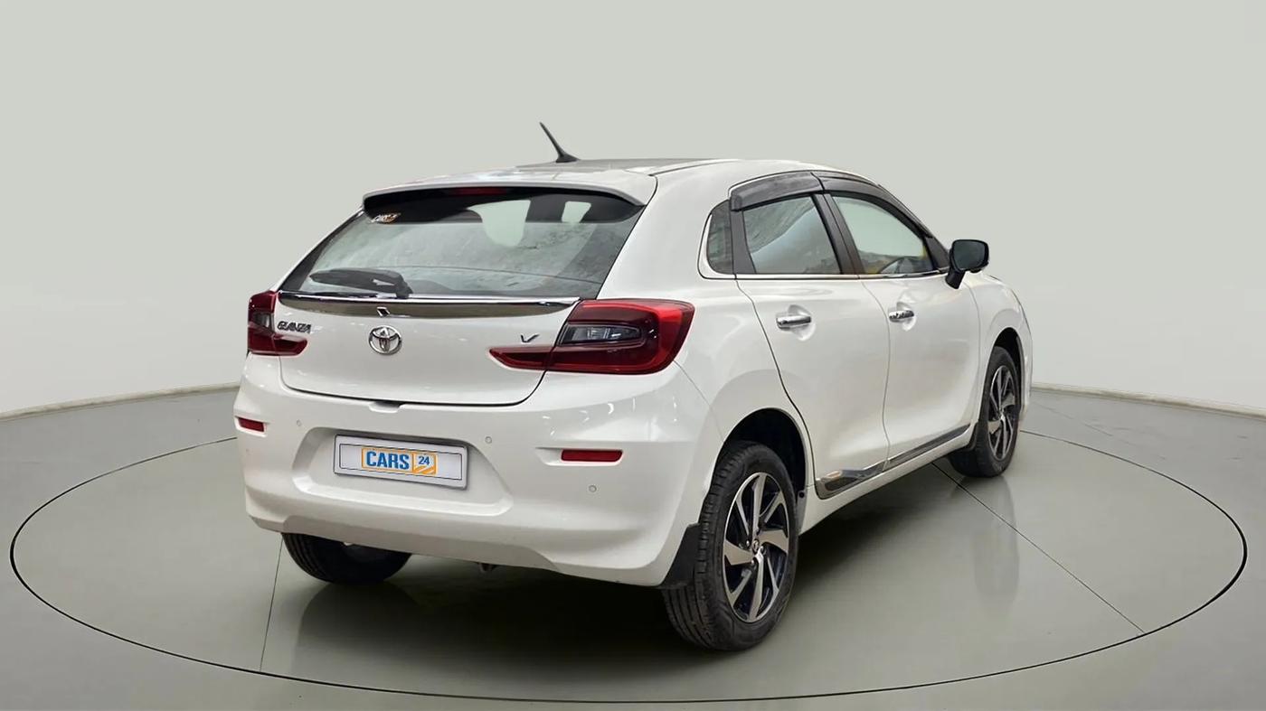 2023 Toyota Glanza V, Petrol, Manual, 3,624 km, Right Back Diagonal