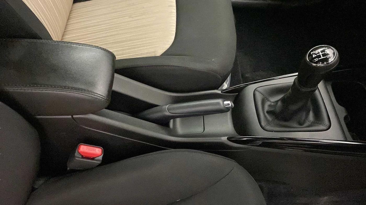 2023 Toyota Glanza V, Petrol, Manual, 3,624 km, Gear Lever