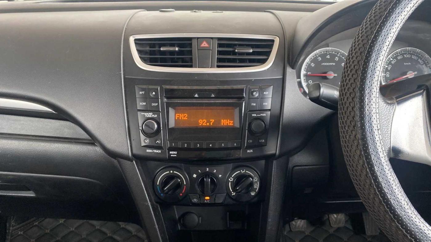 2015 Maruti Swift VXI, Petrol, Manual, 50,782 km, Air Conditioner