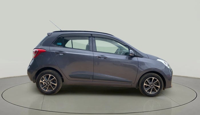 2017 Hyundai Grand i10 SPORTZ (O) AT 1.2 KAPPA VTVT, Petrol, Automatic, 31,654 km, Right Side View