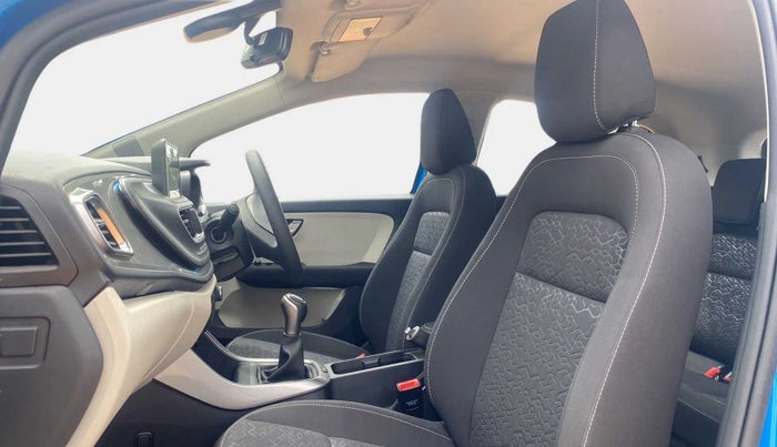 2021 Tata ALTROZ XZ PETROL, Petrol, Manual, 3,925 km, Right Side Front Door Cabin