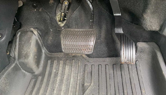 2021 Tata NEXON XMA SUNROOF PETROL, Petrol, Automatic, 17,375 km, Pedals