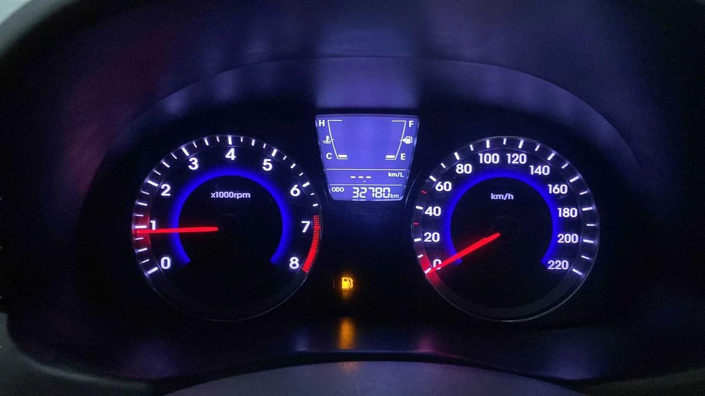 2015 Hyundai Verna FLUIDIC 4S 1.6 VTVT S, Petrol, Manual, 32,836 km, Odometer Image