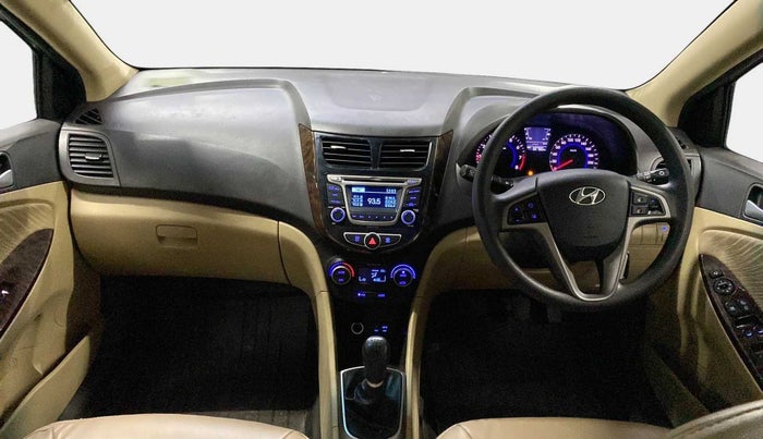 2015 Hyundai Verna FLUIDIC 4S 1.6 VTVT S, Petrol, Manual, 32,836 km, Dashboard