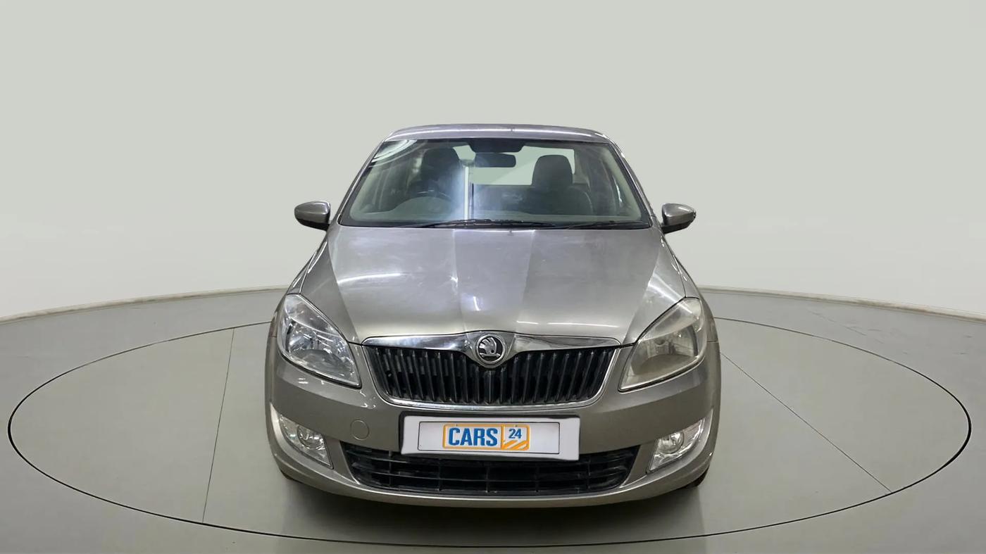2016 Skoda Rapid AMBITION 1.6 MPI MT, Petrol, Manual, 85,436 km, Front