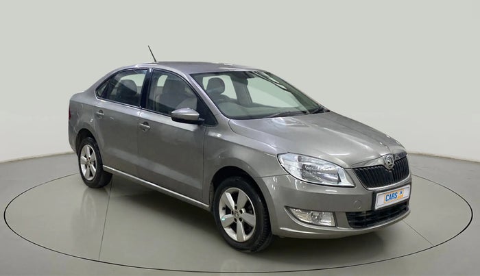 2016 Skoda Rapid AMBITION 1.6 MPI MT, Petrol, Manual, 85,436 km, Right Front Diagonal