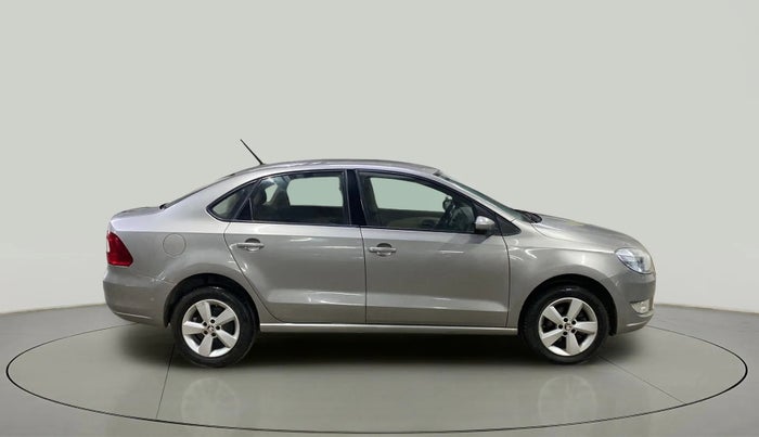 2016 Skoda Rapid AMBITION 1.6 MPI MT, Petrol, Manual, 85,436 km, Right Side View