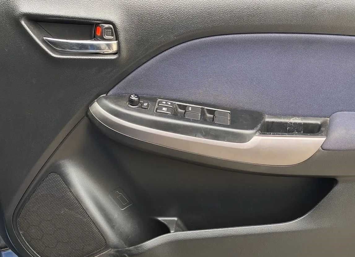 2020 Maruti Baleno ZETA CVT PETROL 1.2, Petrol, Automatic, 31,089 km, Driver Side Door Panels Control