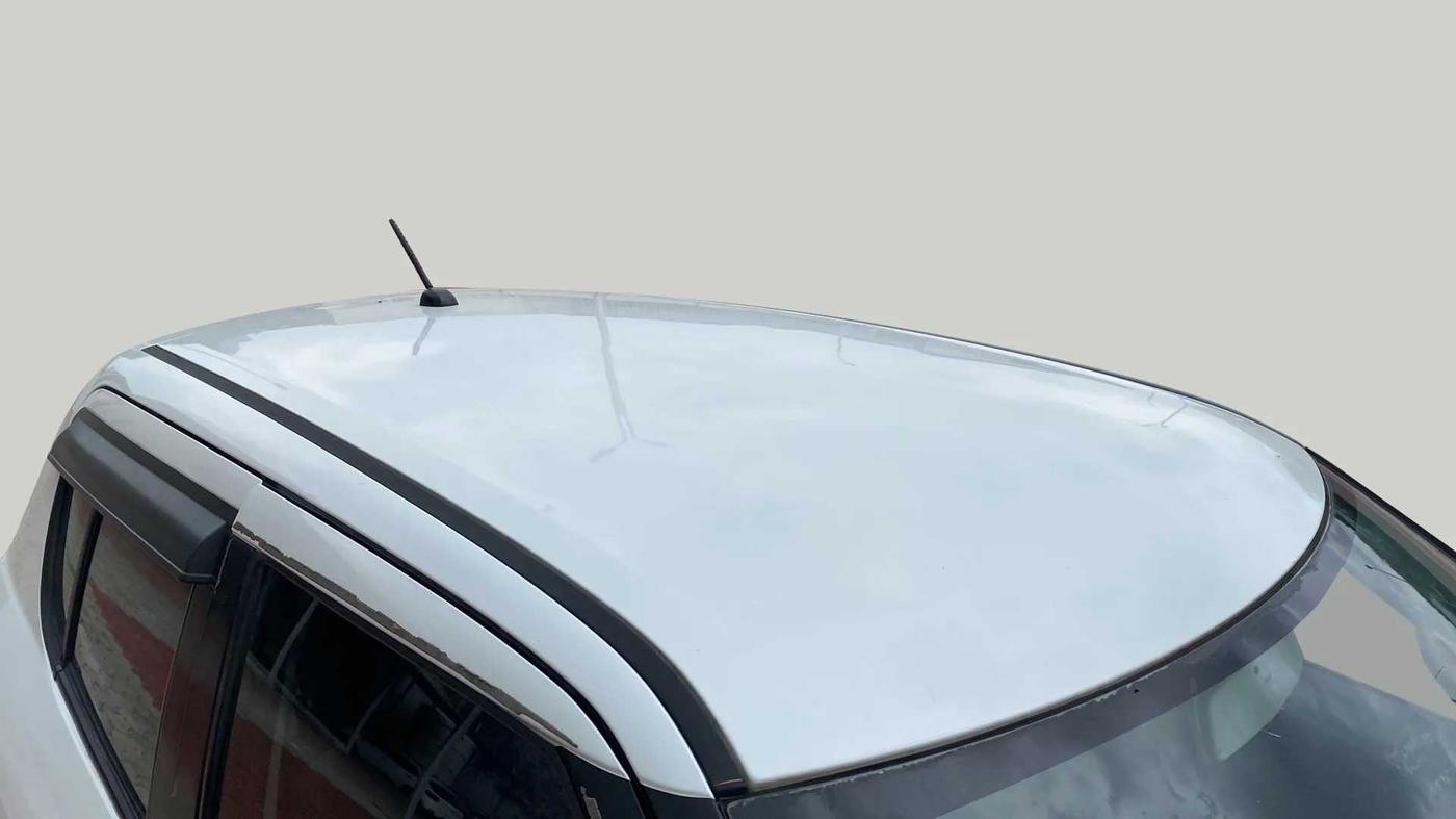 2014 Maruti Swift VXI, Petrol, Manual, 1,22,552 km, Roof