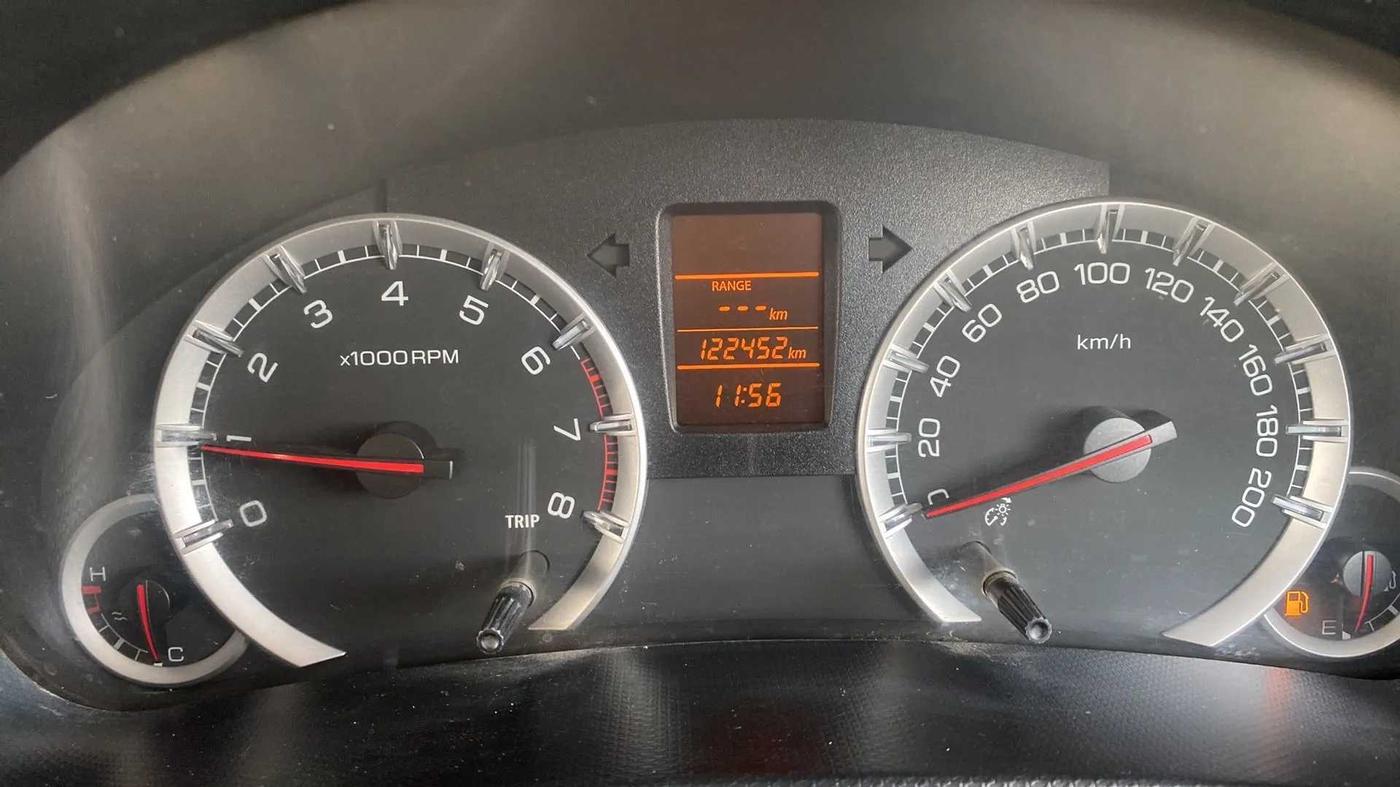 2014 Maruti Swift VXI, Petrol, Manual, 1,22,552 km, Odometer Image