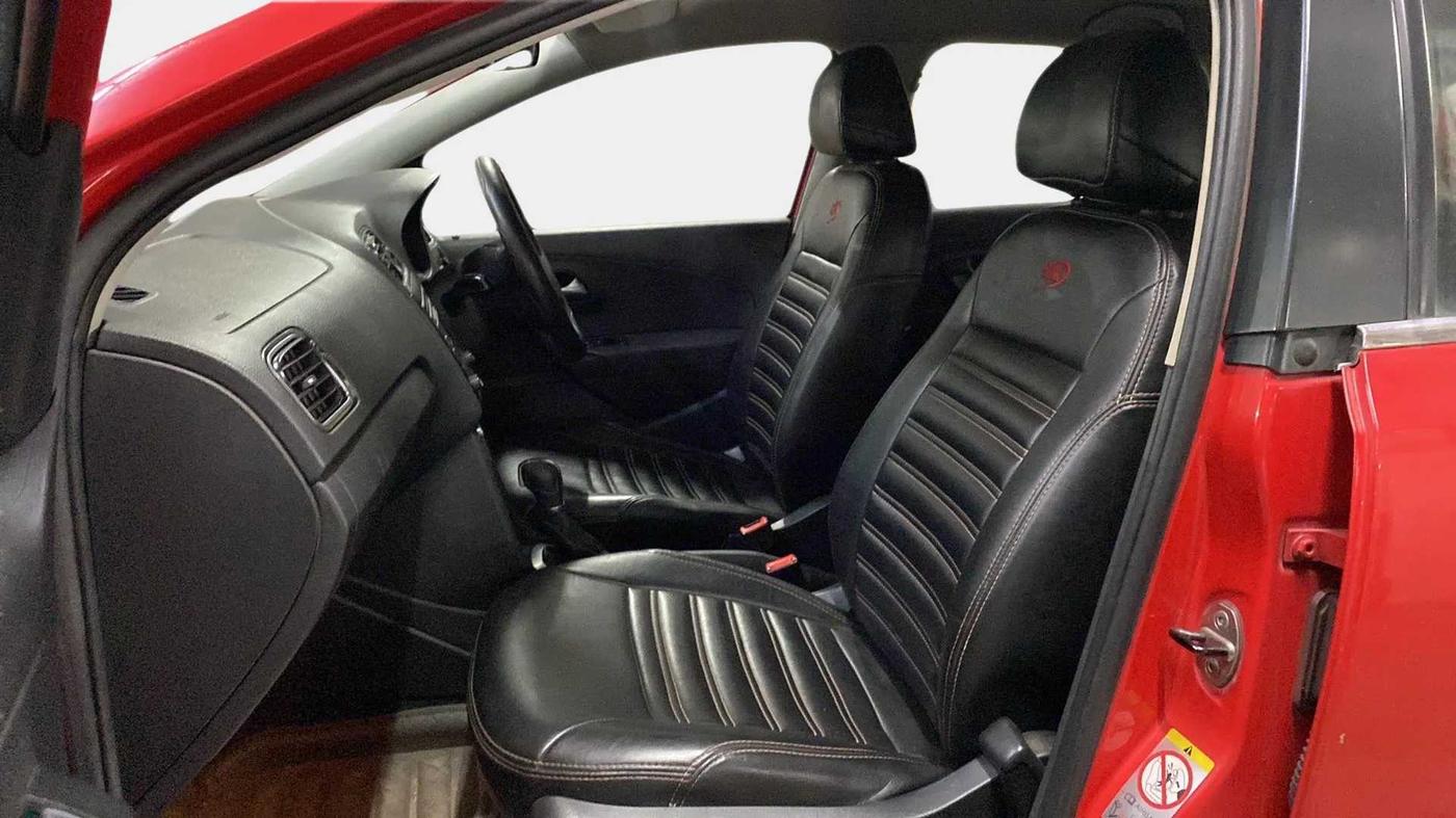 2015 Volkswagen Polo GT TSI AT, Petrol, Automatic, 70,825 km, Right Side Front Door Cabin
