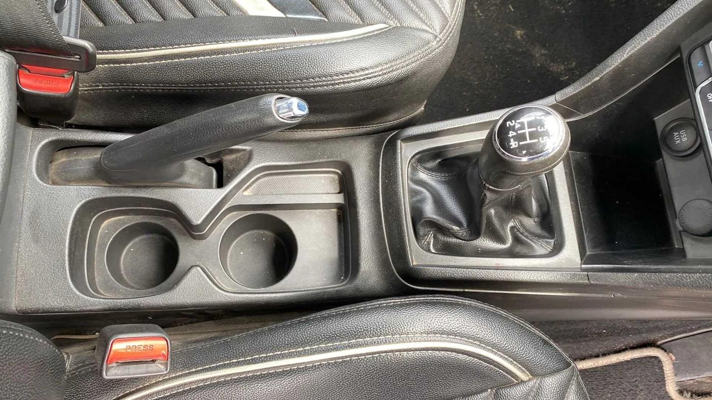 2018 Maruti Vitara Brezza ZDI, Diesel, Manual, 57,887 km, Gear Lever