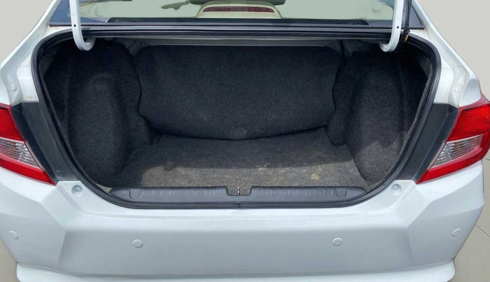 2018 Honda Amaze 1.2L I-VTEC V CVT, Petrol, Automatic, 70,694 km, Boot Inside
