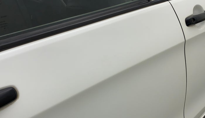 2015 Maruti Celerio VXI (O), Petrol, Manual, 50,093 km, Right rear door - Slightly dented