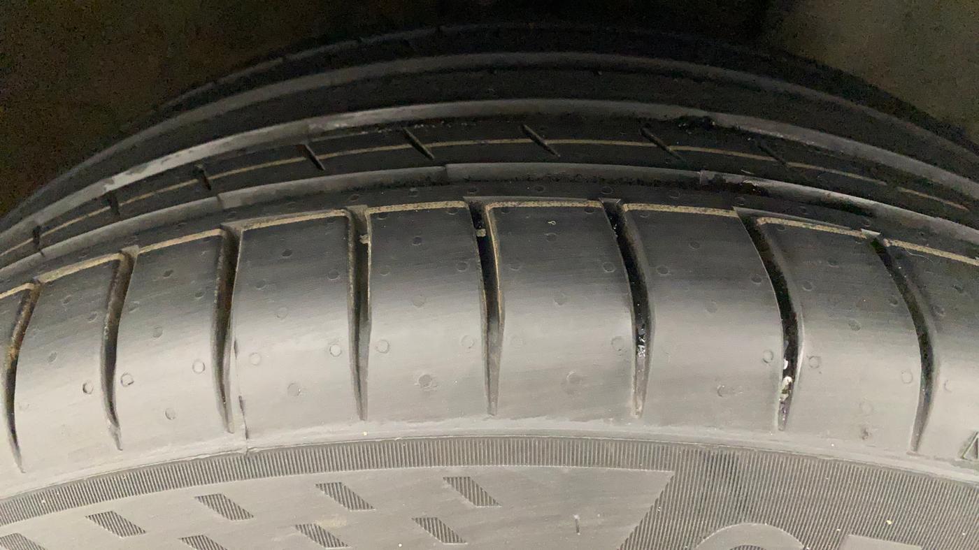 2019 Hyundai VENUE S 1.0 TURBO DCT, Petrol, Automatic, 49,755 km, Right Front Tyre Tread