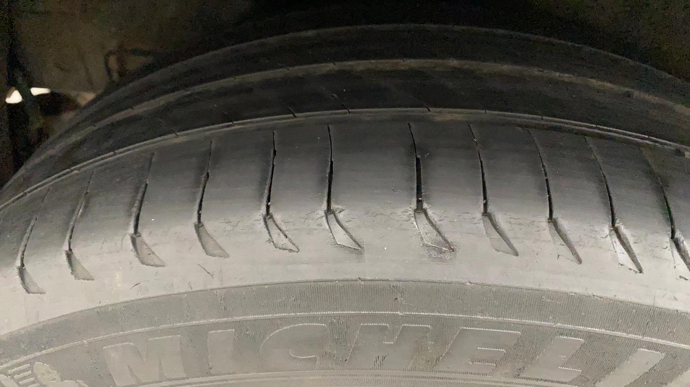 2019 Hyundai VENUE S 1.0 TURBO DCT, Petrol, Automatic, 49,755 km, Right Rear Tyre Tread
