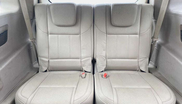 2017 Mahindra XUV500 W10, Diesel, Manual, 64,080 km, Third Seat Row ( optional )