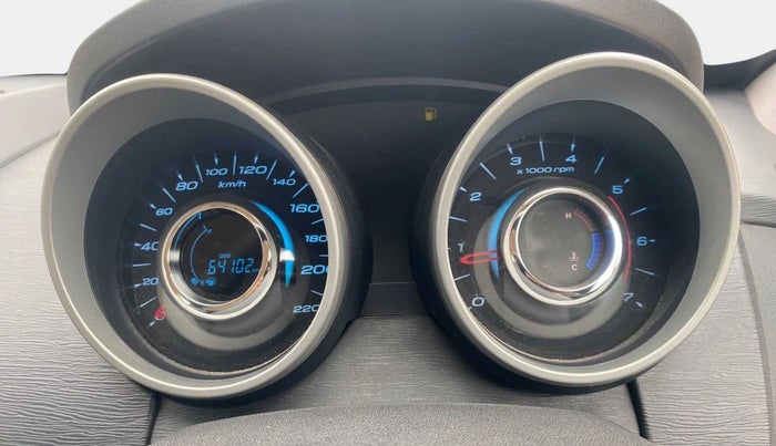 2017 Mahindra XUV500 W10, Diesel, Manual, 64,080 km, Odometer Image