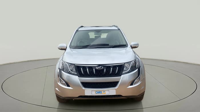 2017 Mahindra XUV500 W10, Diesel, Manual, 64,080 km, Front