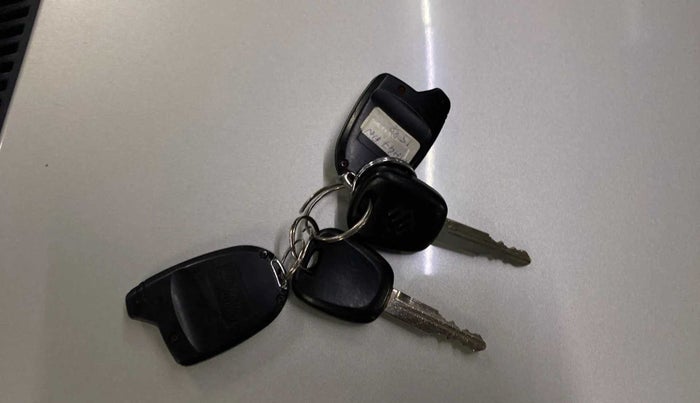 2019 Maruti Alto K10 VXI, Petrol, Manual, 13,042 km, Key Close Up