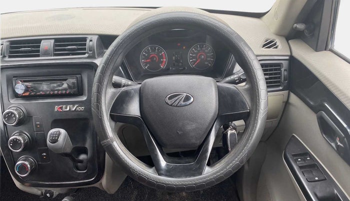 2017 Mahindra Kuv100 K4 6 STR, Petrol, Manual, 37,123 km, Steering Wheel Close Up