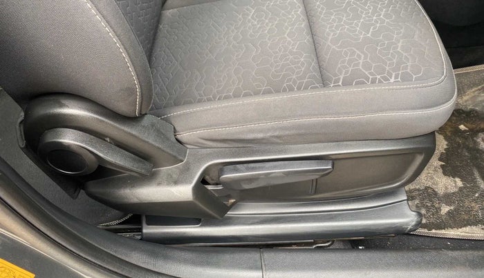 2021 Tata ALTROZ XZ PETROL, Petrol, Manual, 30,660 km, Driver Side Adjustment Panel