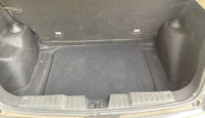 2021 Tata ALTROZ XZ PETROL, Petrol, Manual, 30,660 km, Boot Inside
