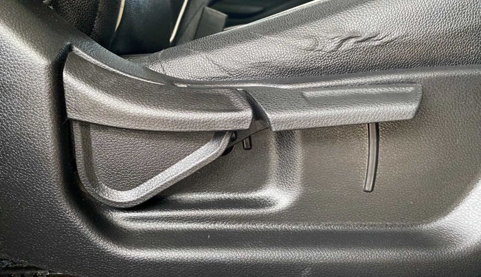 2021 KIA SELTOS HTK PLUS 1.5, Petrol, Manual, 16,497 km, Driver Side Adjustment Panel