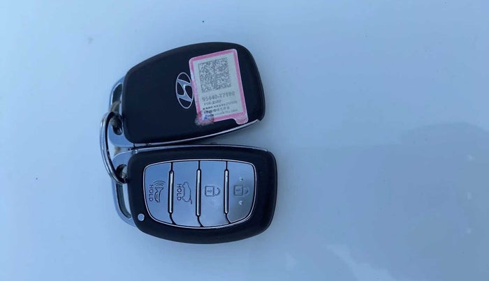 2021 Hyundai NEW I20 ASTA 1.2 AT, Petrol, Automatic, 20,268 km, Key Close Up
