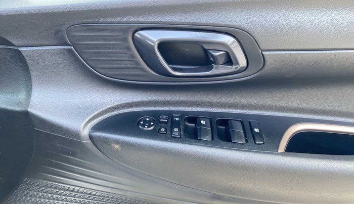 2021 Hyundai NEW I20 ASTA 1.2 AT, Petrol, Automatic, 20,268 km, Driver Side Door Panels Control