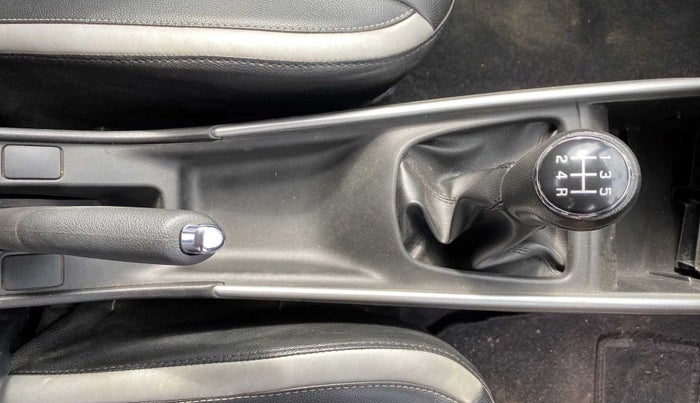 2017 Maruti Baleno DELTA PETROL 1.2, Petrol, Manual, 44,678 km, Gear Lever